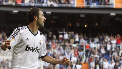 ued体育-替补上场仅15分钟，冯劲禁区鲁莽犯规两黄变一红，十人球队艰难守平